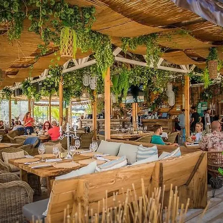 Mamaia Nord Astoria Sea View Marsail Нэводари